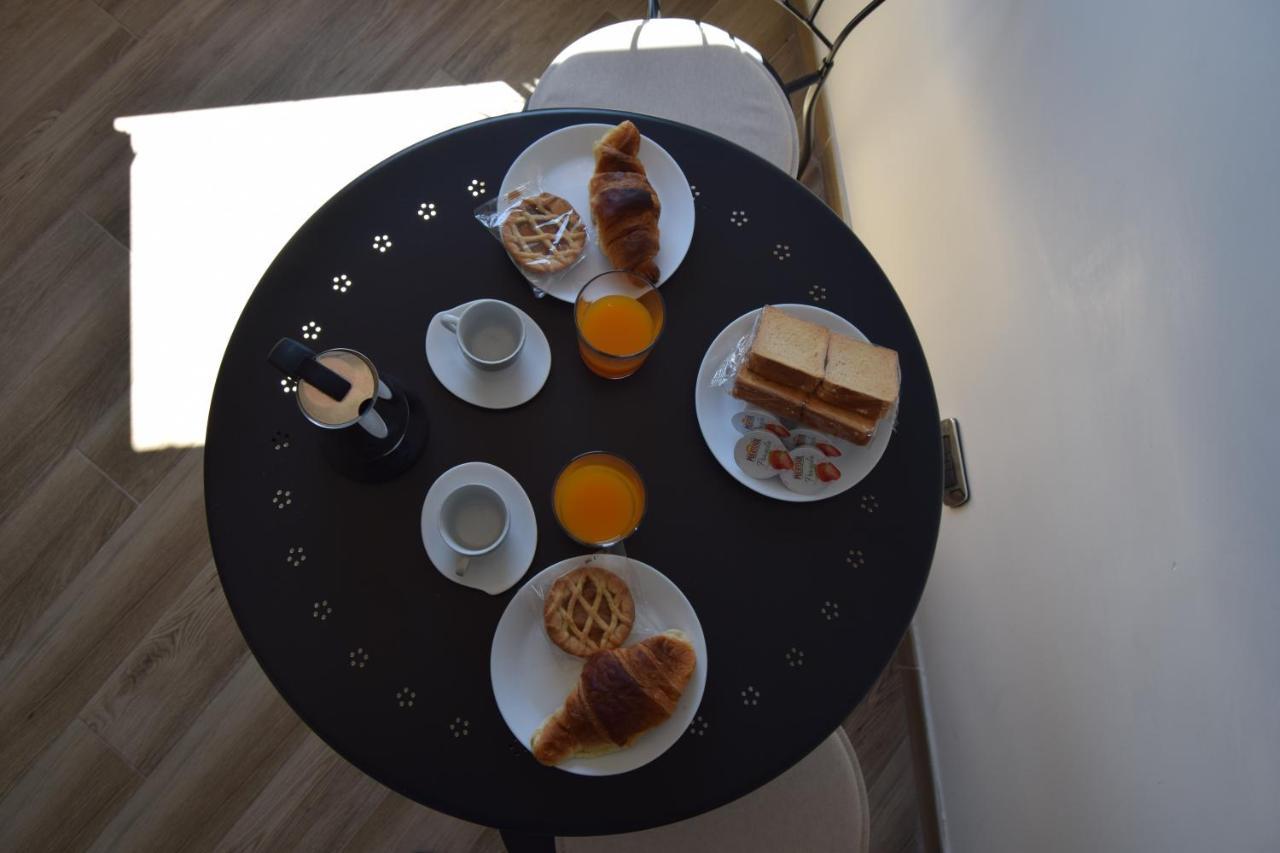 Il Veliero Alojamento de Acomodação e Pequeno-almoço Civitavecchia